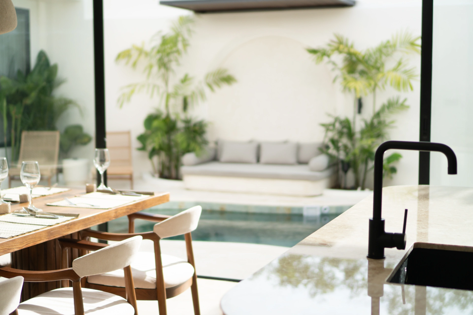 Luxury 2BR Pool Villa Near Bingin Beach | Couples & Families, 2-bed villa for rent in Uluwatu – photo 14 of 15