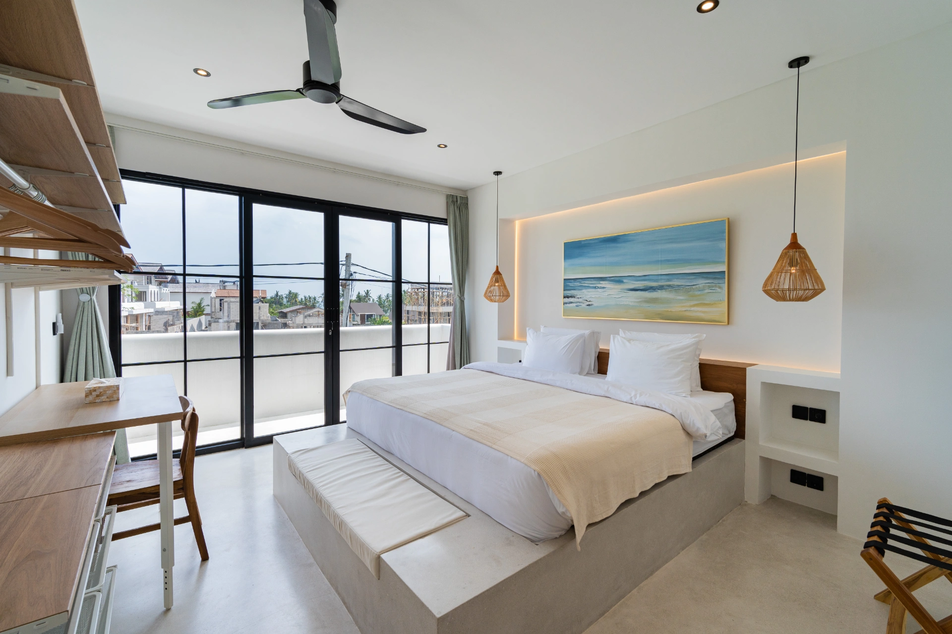 Walk to Seseh Beach•3BR Villa•2 Pools•Ocean Views, 3-bed villa for rent in Seseh – photo 4 of 15