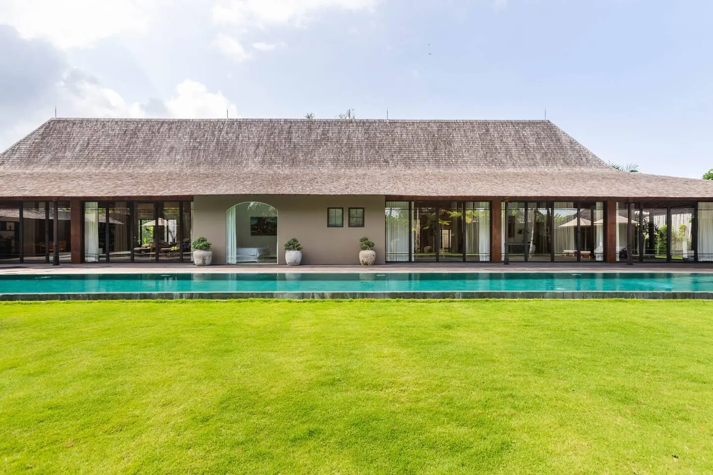 5-Bedroom Private Villa for Monthly Rent in Umalas – Near Seminyak & Canggu, 5-bed villa for rent in Canggu – photo 2 of 15