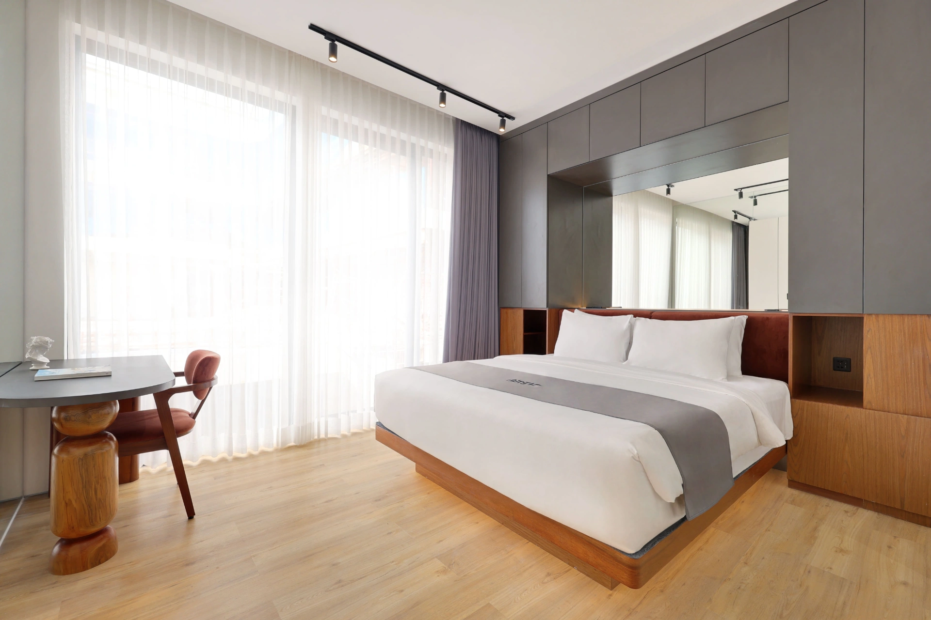 Modern Oasis II Villa Canggu 2BR / 1min to Body Factory / Workspace area, 2-bed villa for rent in Canggu – photo 11 of 15