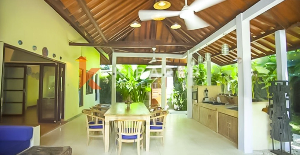 Warm and Inviting Four Bedroom Villa in Umalas, 4-bed villa for rent in Seminyak – photo 7 of 14