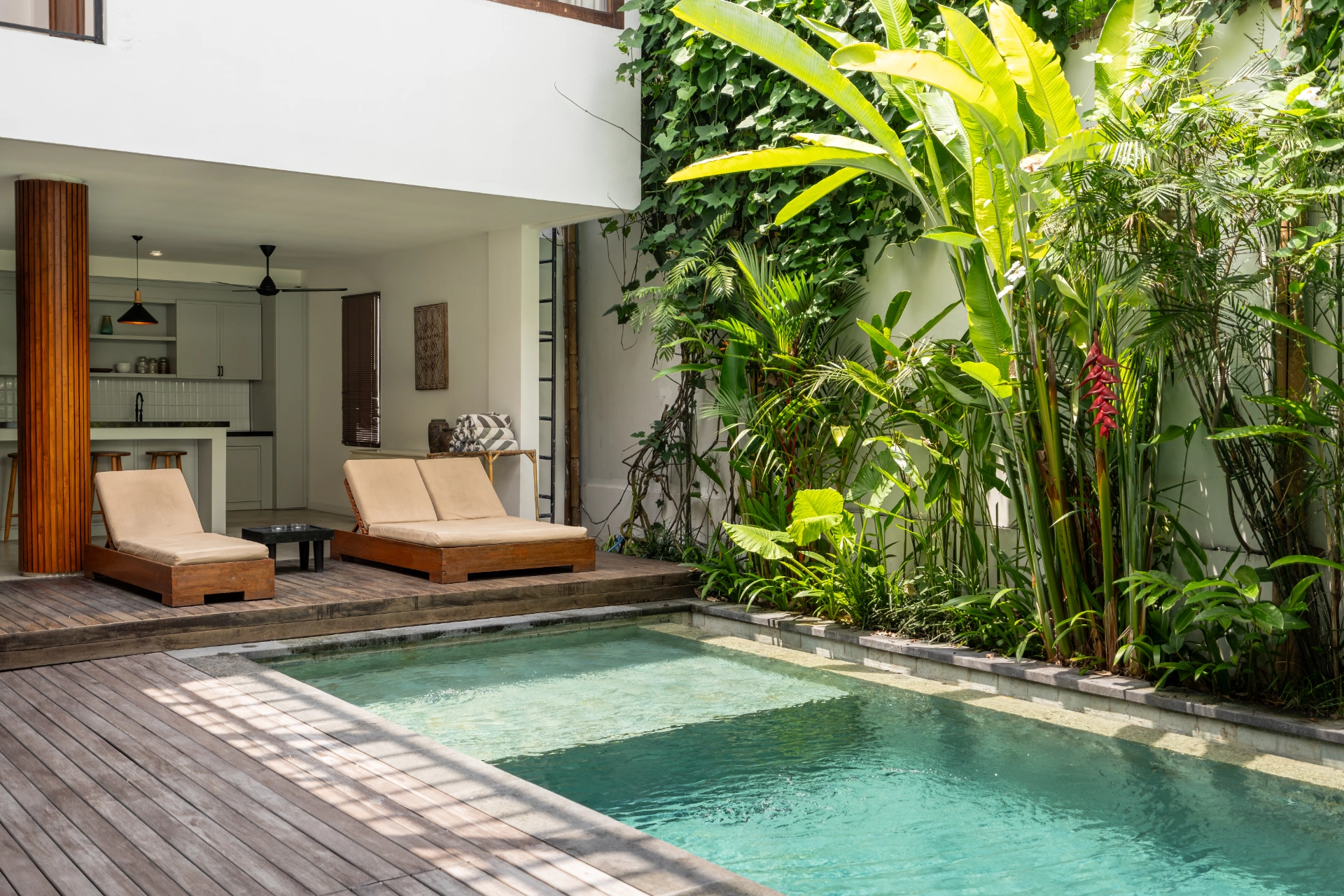 Green Moon 1 - Designer 4BR Villa | Near Berawa Beach & Pool, 4-bed villa for rent in Canggu – photo 7 of 15