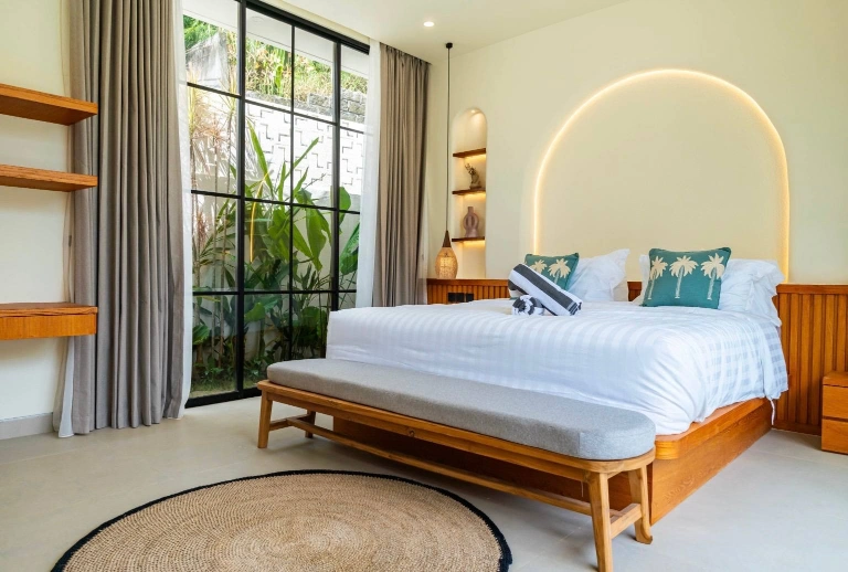 4 Bedroom Luxury Villa for Monthly and Yearly in Kerobokan, 4-bed villa for rent in Seminyak – photo 6 of 15