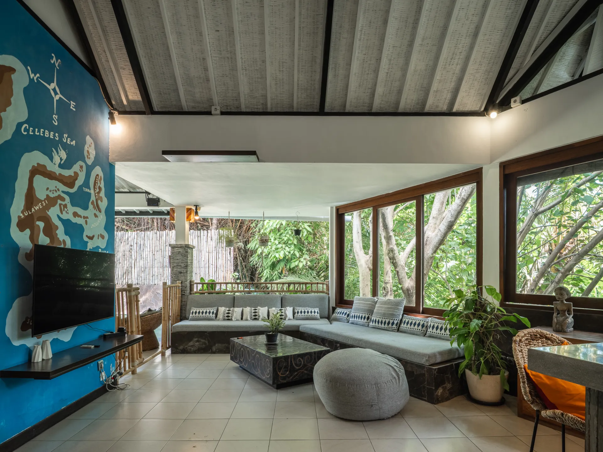 Villa Runa - Homey & Peaceful 2-Bedroom Villa with Spacious Garden in Canggu, 2-bed villa for rent in Canggu – photo 12 of 14