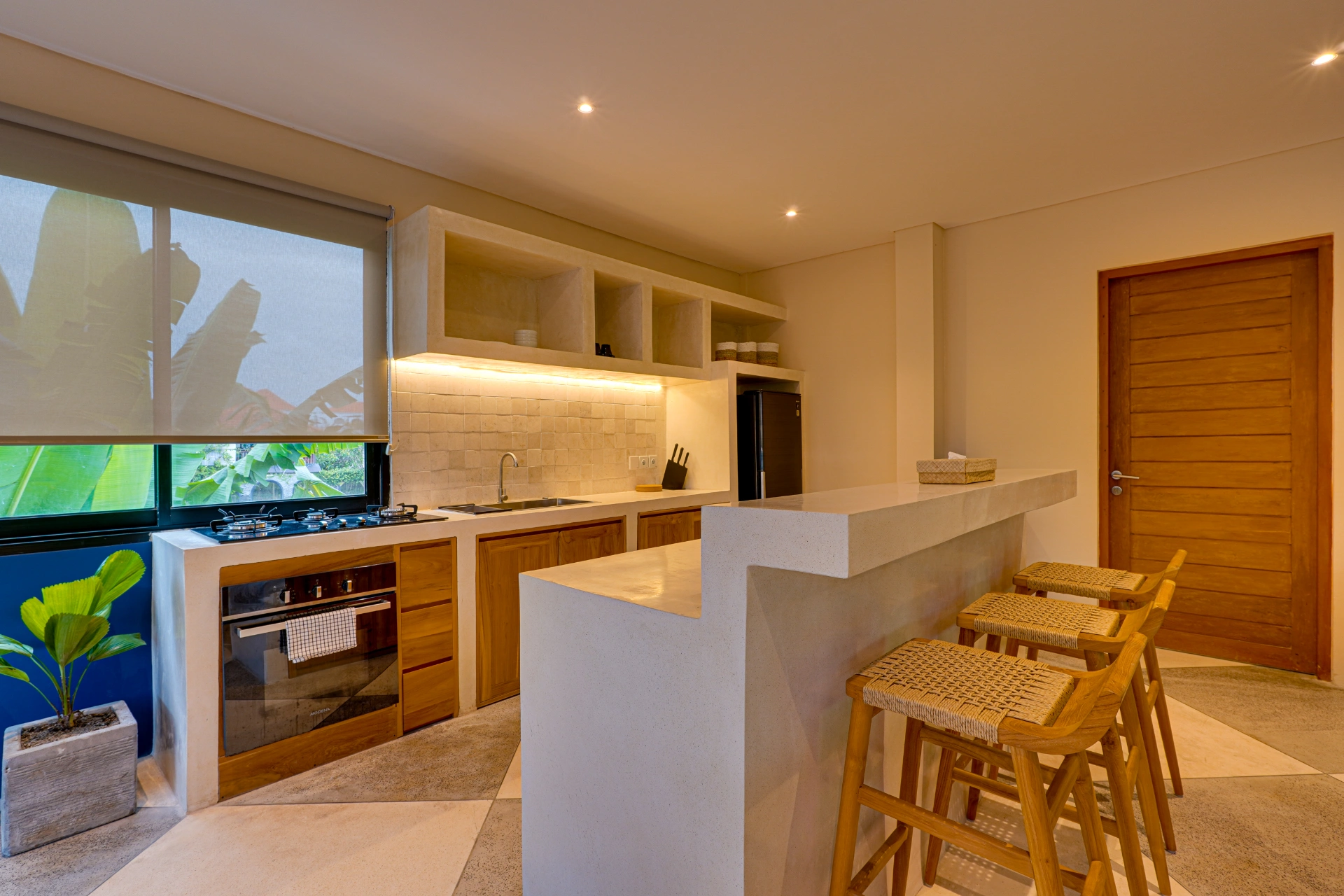 Designer Retreat Heart of Berawa | Casa Indigo, 2-bed villa for rent in Canggu – photo 3 of 15