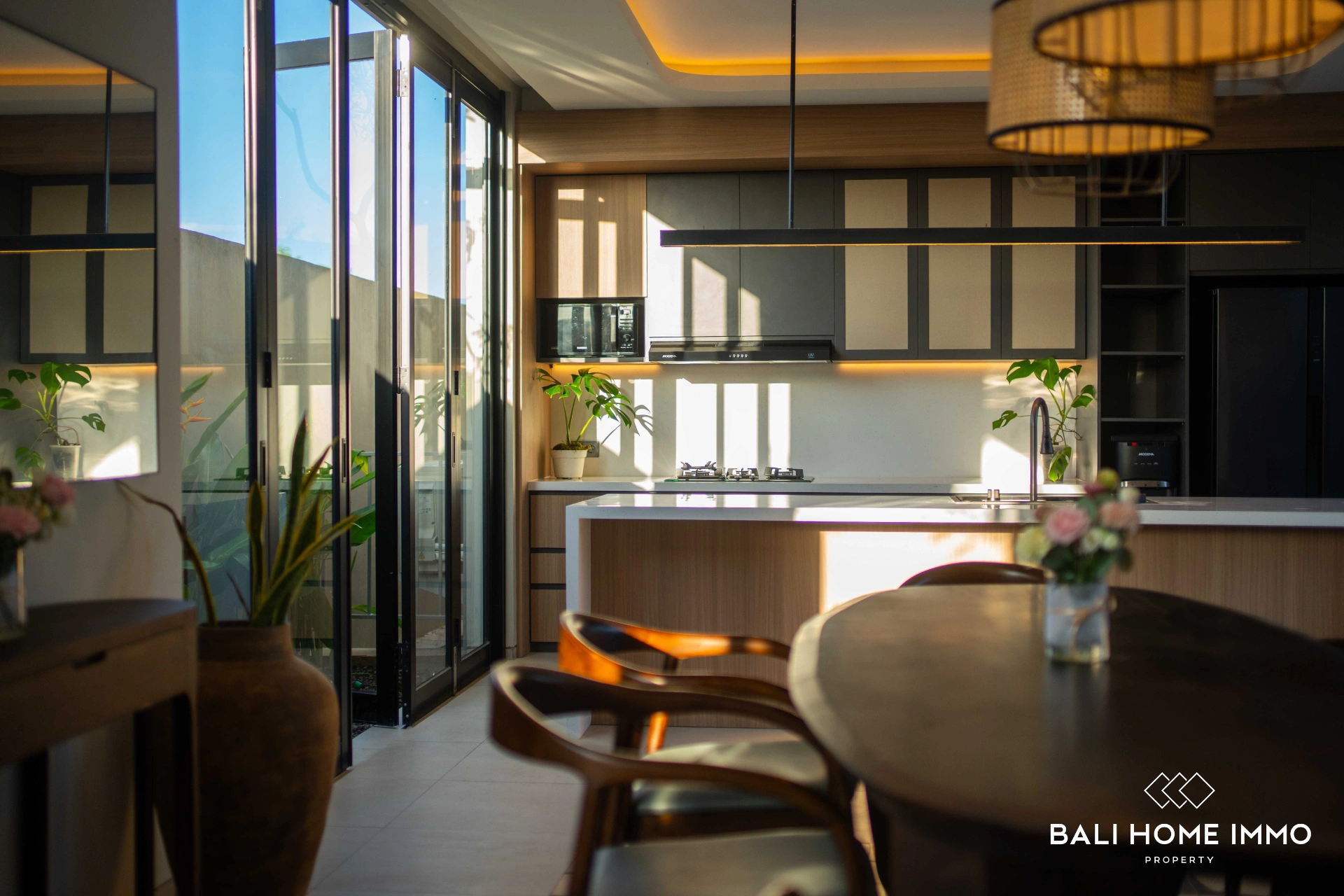 Panoramic Ocean View 4 Bedrooms Villa for Rent & Sale near Melasti, 4-bed villa for rent in Uluwatu – photo 4 of 15
