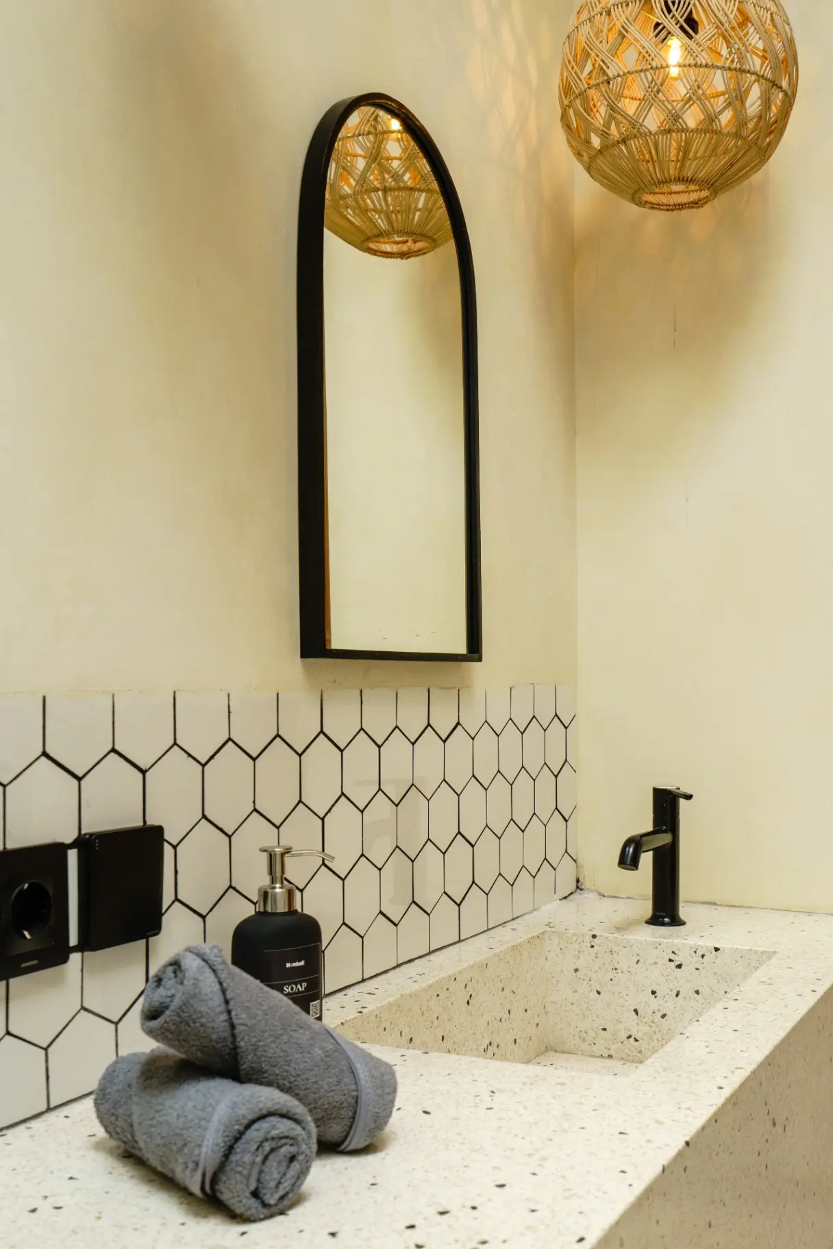 Liminal 2 - 1 Bedroom Villa with Pool in Batu Bolong, 1-bed villa for rent in Canggu – photo 11 of 12