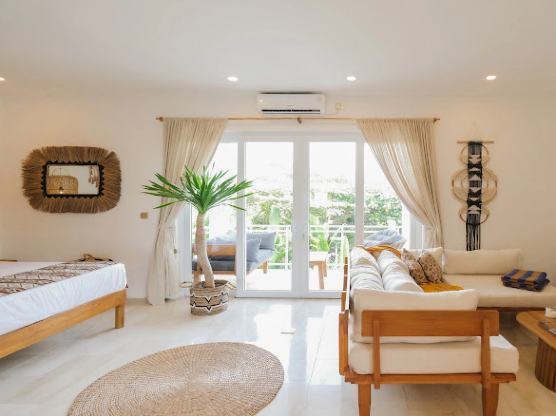 Bright 1BR Apartment w/ Shared Pool, 1-bed villa for rent in Kuta – photo 9 of 15