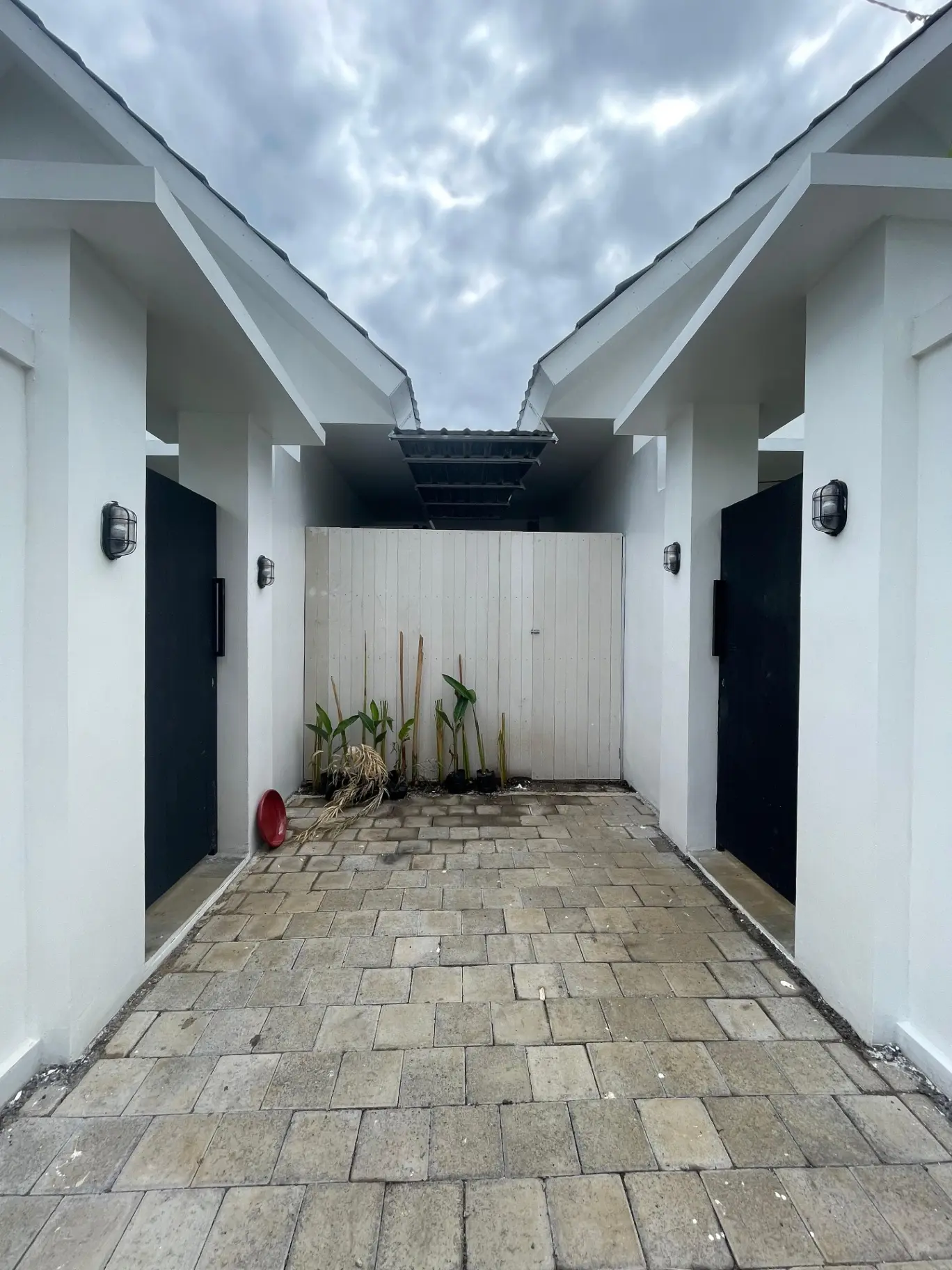 Apartment 1 bedroom located at petitenget near by beach, 1-bed villa for rent in Canggu – photo 4 of 8