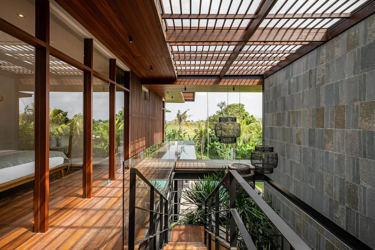Villa For Rent 5 Bed In Pererenan,Badung Bali, 5-bed villa for rent in Pererenan – photo 14 of 15