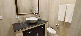 Bright Umalas Studio | Fast WiFi, Kitchen & Nomad Ready, 1-bed villa for rent in Kuta – photo 3 of 15