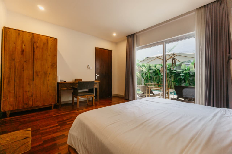 HOT LOCATION | Modern 3-Bedroom Villa in Tegal Cupek, 3-bed villa for rent in Seminyak – photo 8 of 11
