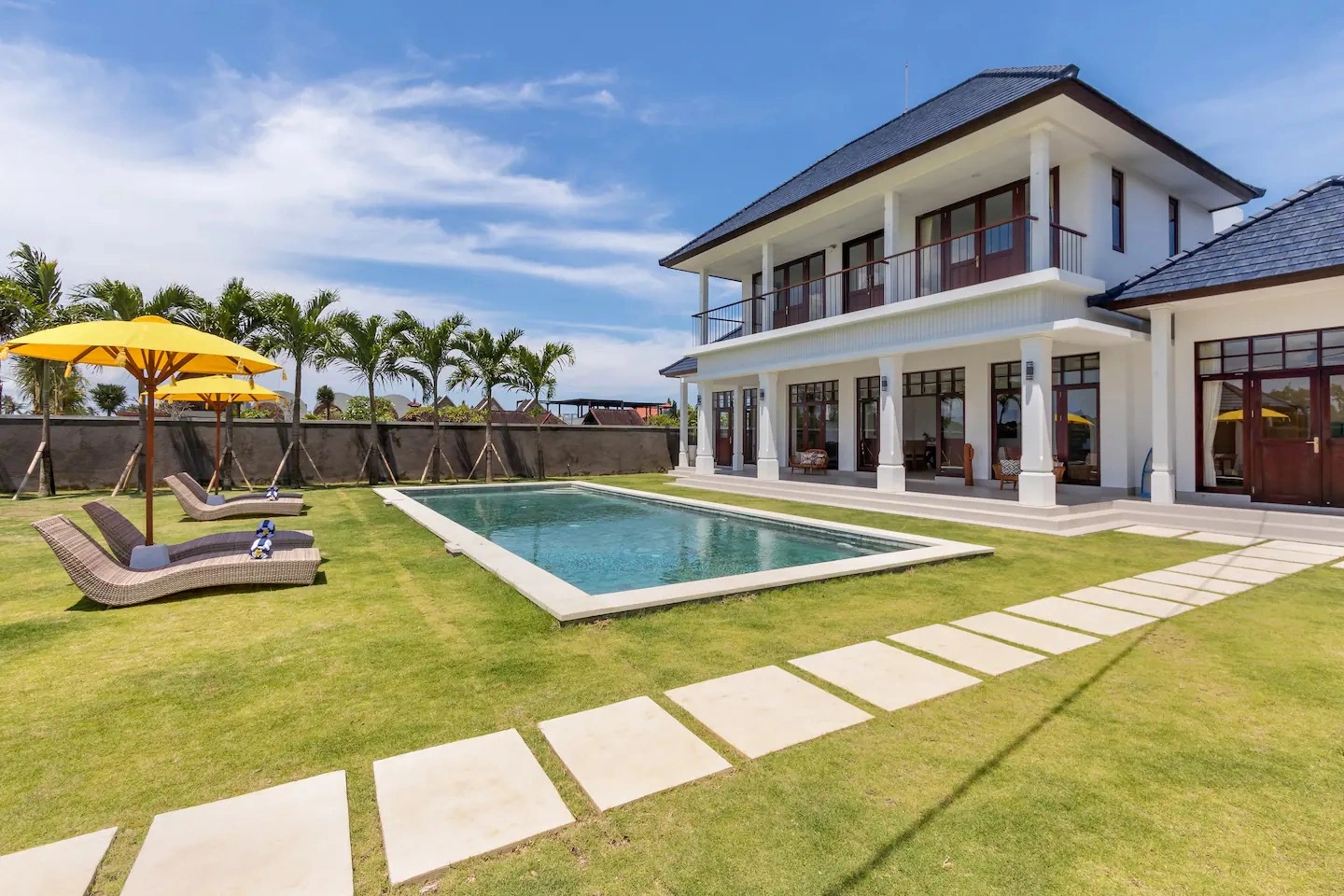 Big Garden 4BR Villa for Rent at Berawa, 4-bed villa for rent in Canggu – photo 15 of 15