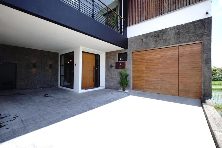 3BR Luxury Villa in Berawa Canggu, 3-bed villa for rent in Canggu – photo 8 of 15