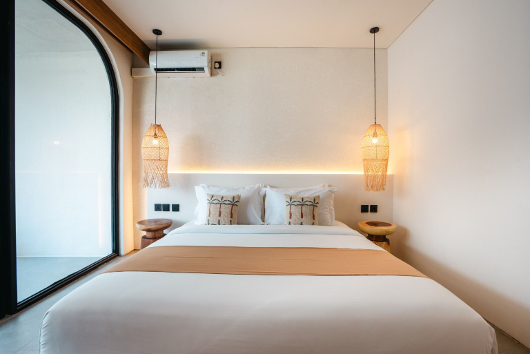 Live in the Heart of Canggu — Modern 1BR Loft Villa in Pererenan, 1-bed villa for rent in Pererenan – photo 12 of 15