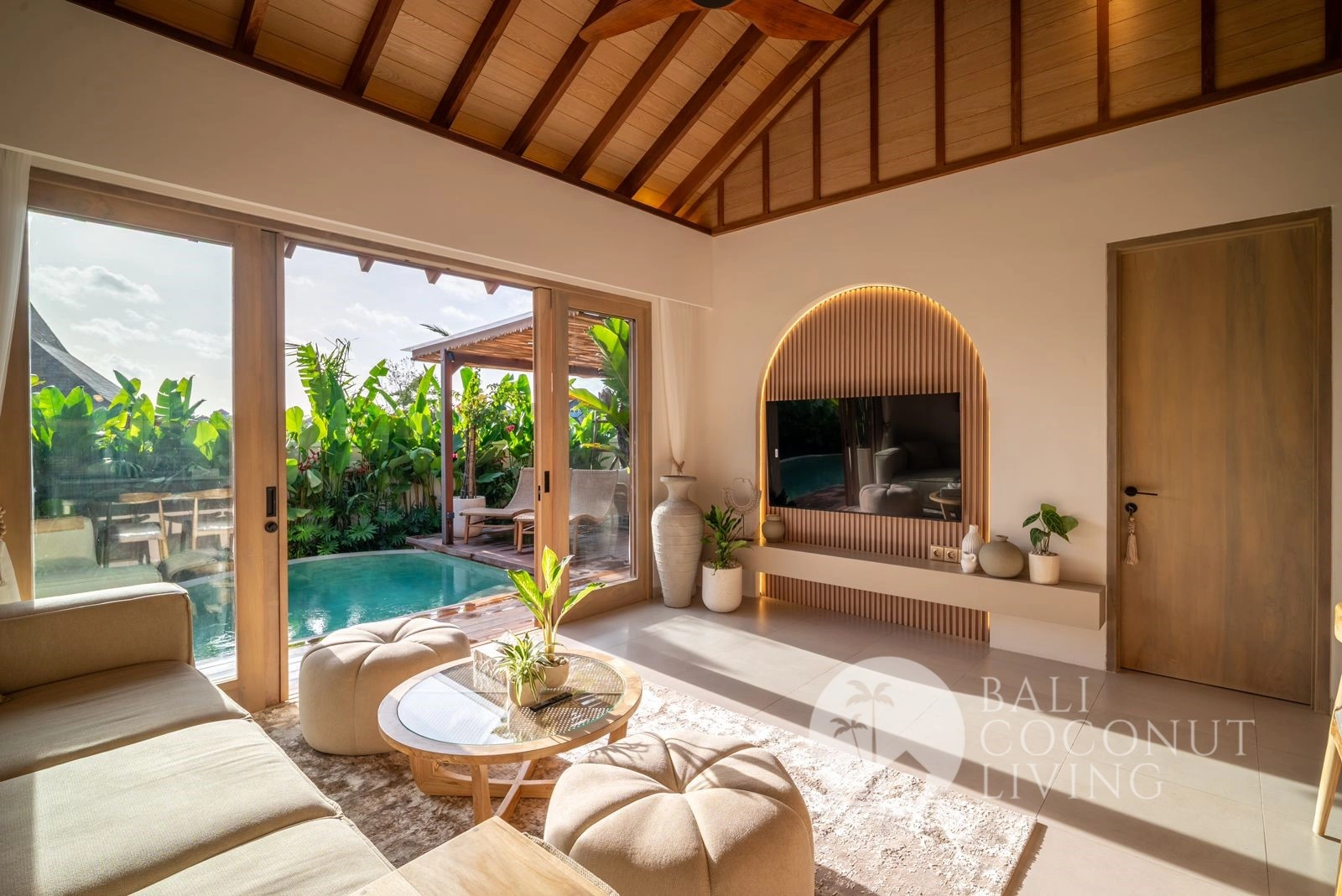 Forest Bloom Villa 2 Manage By Bali Coconut Living, 2-bed villa for rent in Canggu – photo 5 of 15