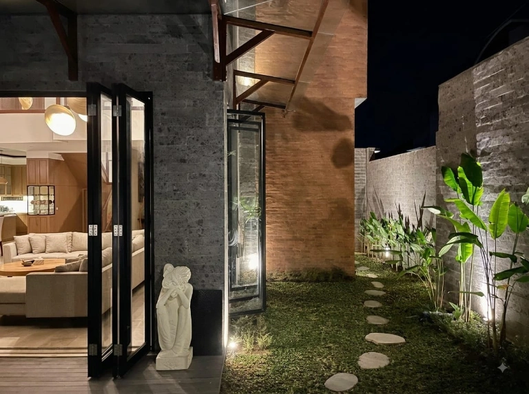 Luxury Villa in Semer Kerobokan, 4-bed villa for rent in Canggu – photo 14 of 14