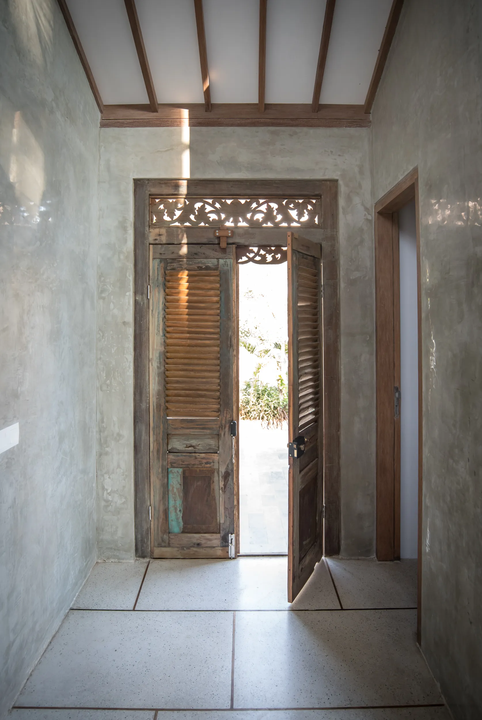 Stylish 2BR Modern Tropical Villa w/ Mezzanine & Private Pool, 2-bed villa for rent in Canggu – photo 4 of 15