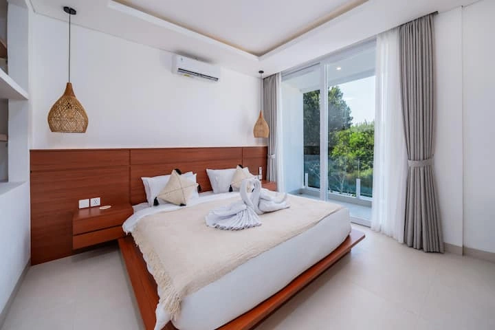 2BR Private Villa in Ungasan | Private Pool & Spacious Living Area, 2-bed villa for rent in Uluwatu – photo 4 of 11