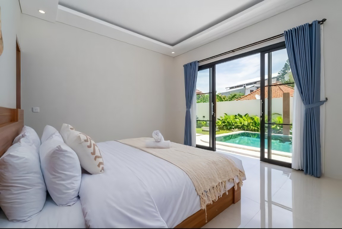 3-Bedroom Villa with Garden & Pool in Dalung, 3-bed villa for rent in Canggu – photo 3 of 15