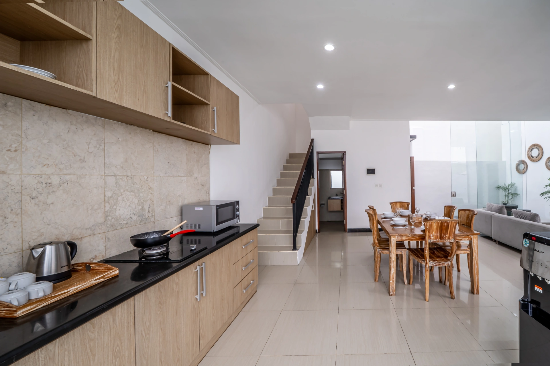 Villa Dewi - Contemporary 3 bedroom villa in peaceful area of Tumbak Bayuh, 3-bed villa for rent in Pererenan – photo 4 of 15