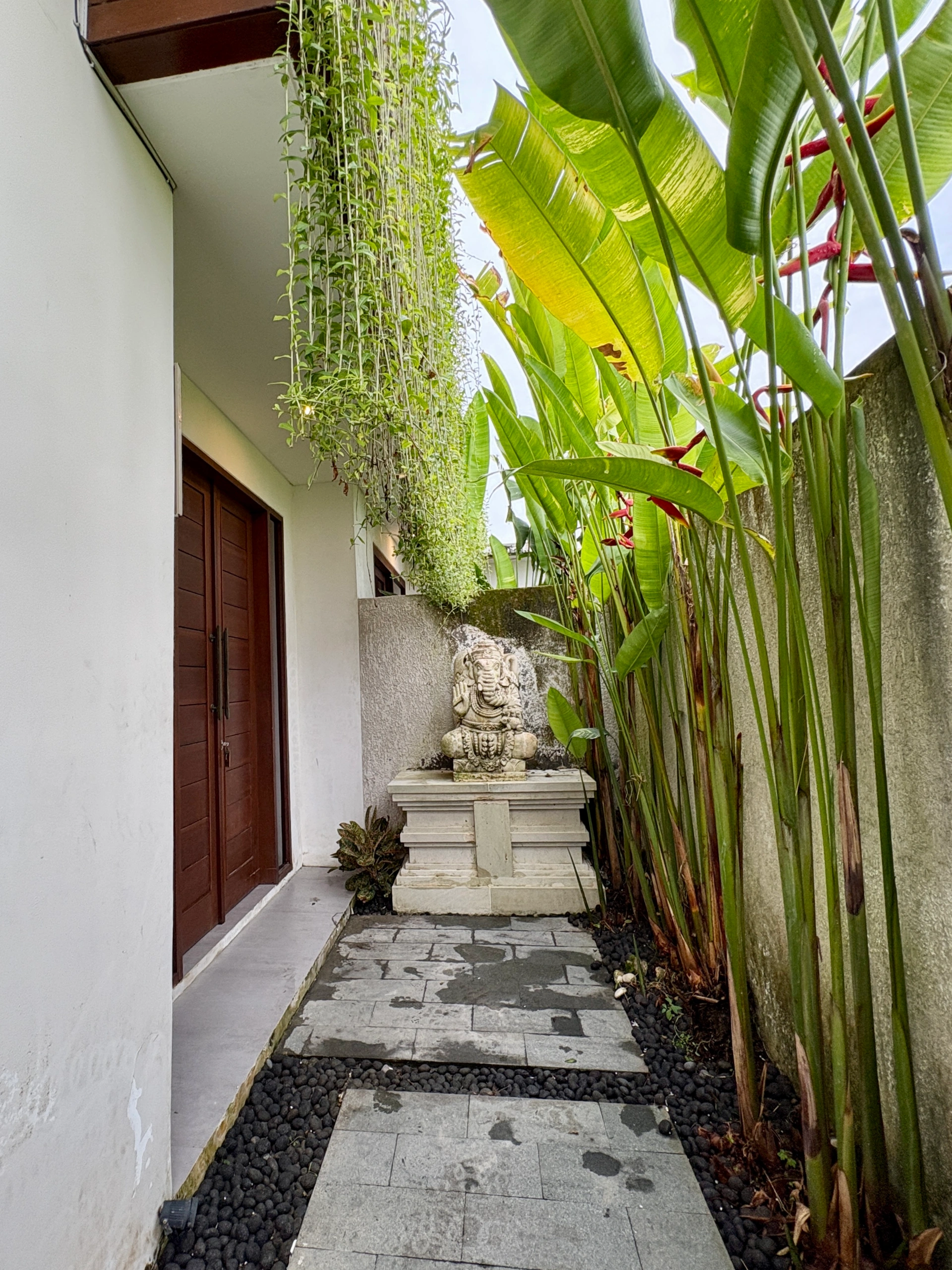 3 Bedroom Family Villa Walking Distance to The Beach, 3-bed villa for rent in Seseh – photo 3 of 15