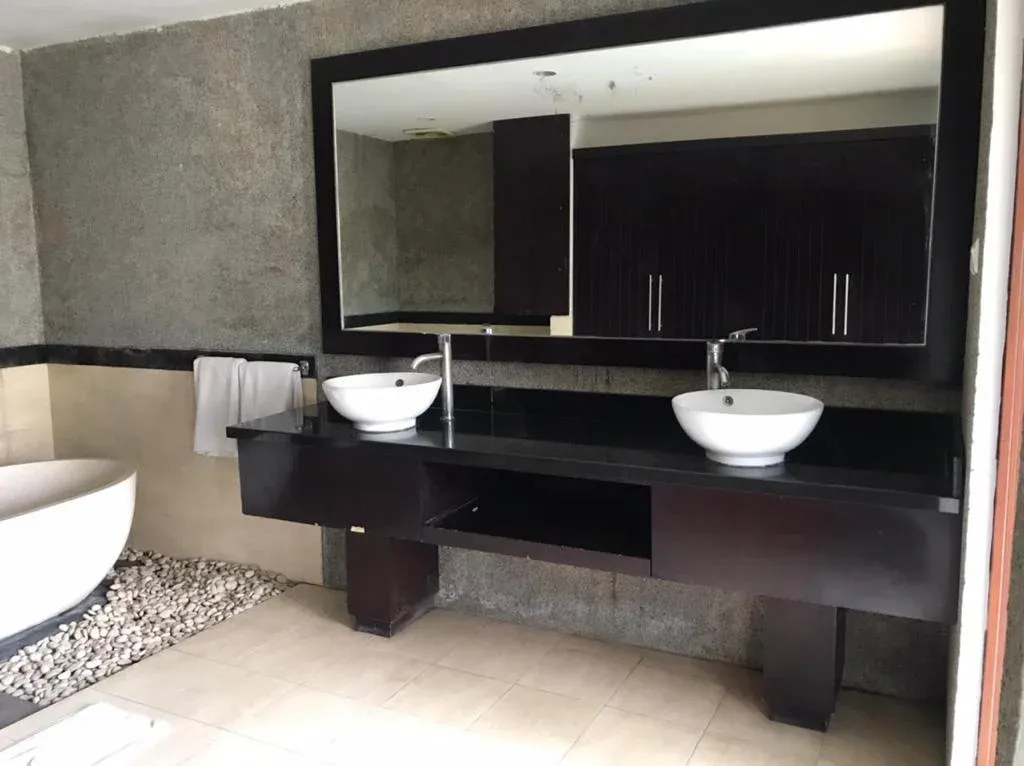 1 Bedroom Modern Balinese in Seminyak, 1-bed villa for rent in Seminyak – photo 6 of 8