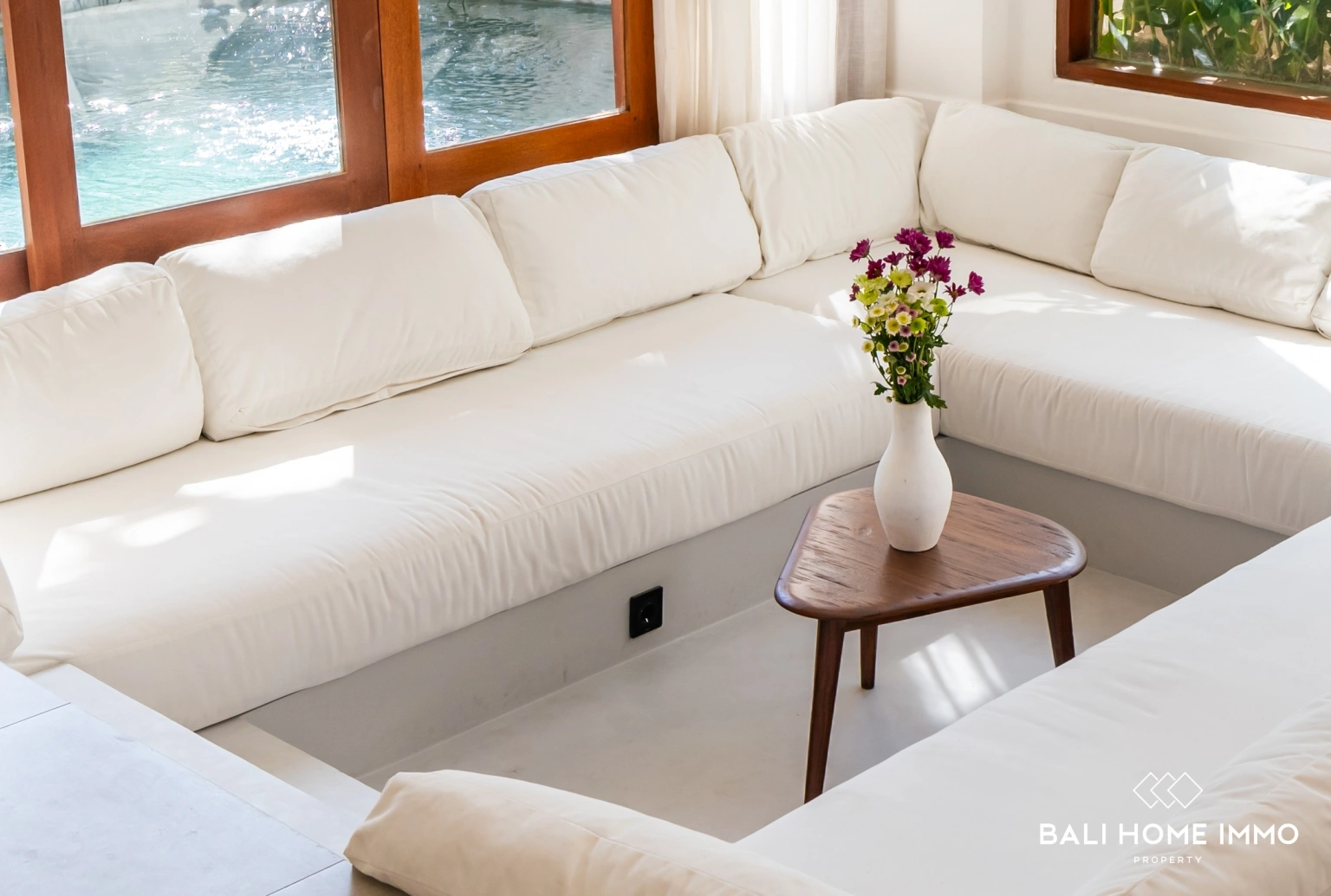 Brand new 3 bedroom villa in the heart of Berawa, 3-bed villa for rent in Canggu – photo 8 of 15