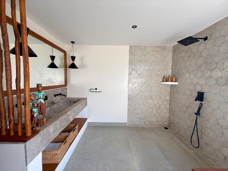 Stunning 3-bedroom Villa for Rent in Seseh, 3-bed villa for rent in Seseh – photo 6 of 10