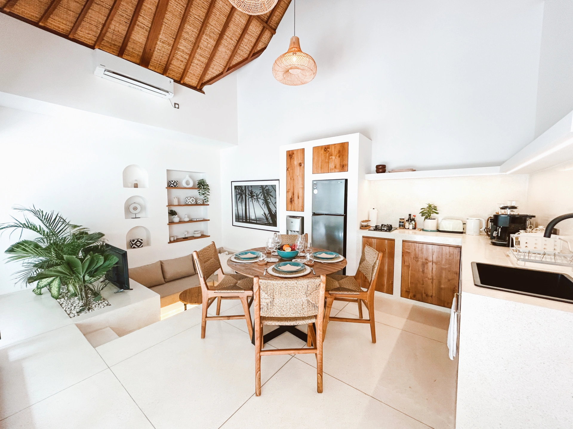 Stylish 1BR Private Pool Villa • 8 Min to Bingin Beach, 1-bed villa for rent in Uluwatu – photo 11 of 15