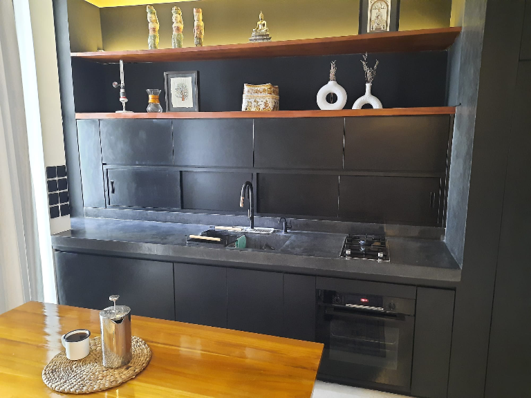 Rental Villa 4-Bedrooms Monthly & Yearly Close to Batu Bolong Beach, Bali, 4-bed villa for rent in Canggu – photo 15 of 15