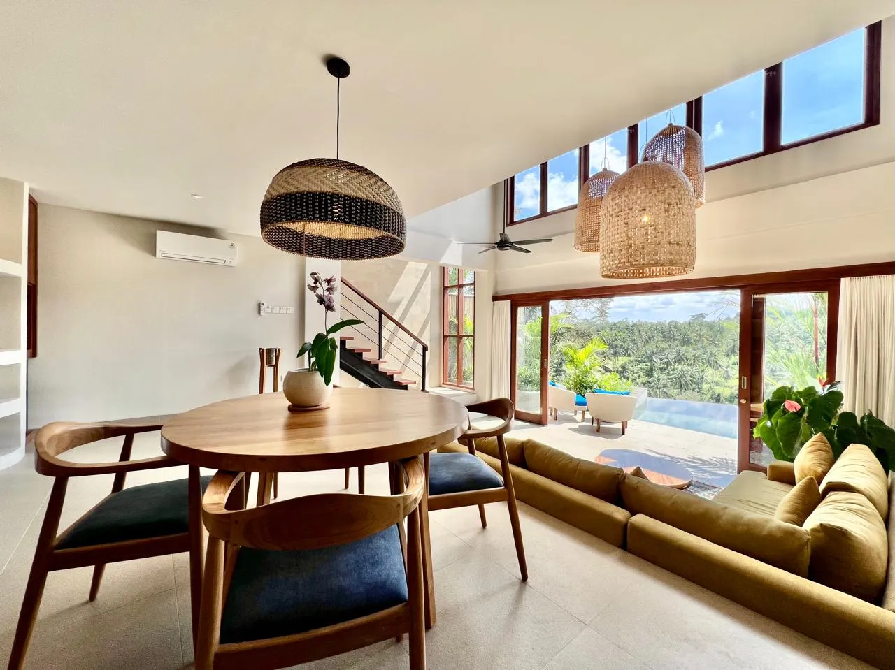 Ridgeline 1BR Villa w/ Rooftop Patio and River Views, 1-bed villa for rent in Ubud – photo 11 of 15