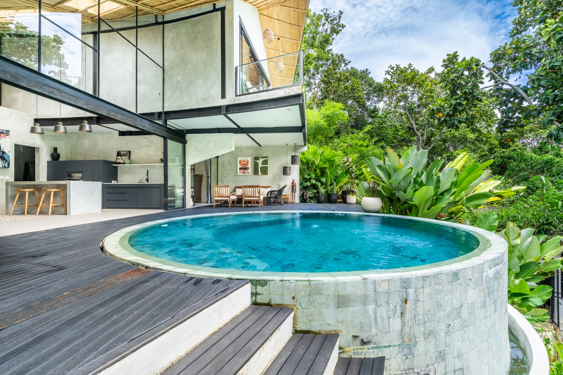 Hidden Oasis with Jungle View in Tumbak Bayuh, 2-bed villa for rent in Pererenan – photo 2 of 15