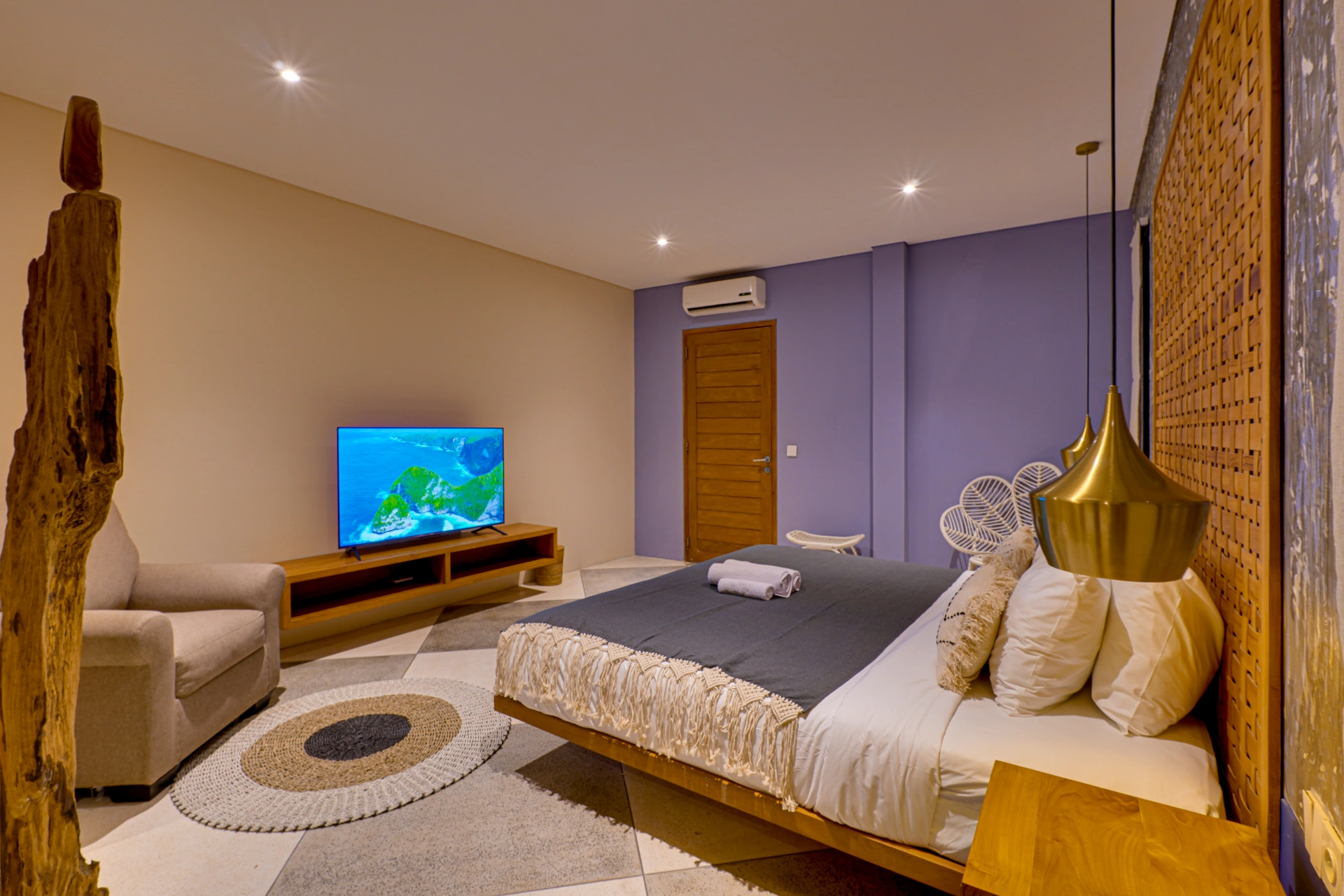 Designer Retreat Heart of Berawa | Casa Indigo, 2-bed villa for rent in Canggu – photo 9 of 15