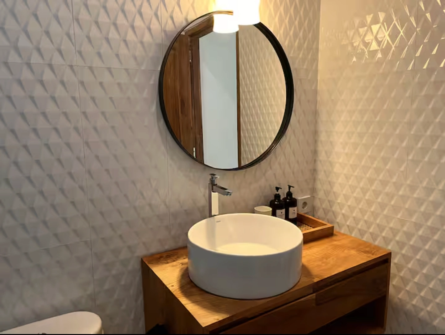 2BR Villa for Rent - Kerobokan, 2-bed villa for rent in Seminyak – photo 10 of 13