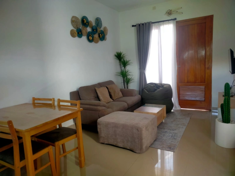 House For Rent at Denpasar, Near Sunset Road, Kerobokan, Seminyak Cozy, calm area, rice field views and no construction nearby, 2-bed villa for rent in Seminyak – photo 10 of 11