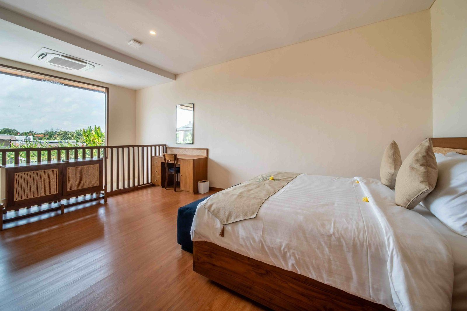 1-Bedroom Villa (Mezzanine) – Tumbak Bayuh, Canggu, 1-bed villa for rent in Pererenan – photo 2 of 7