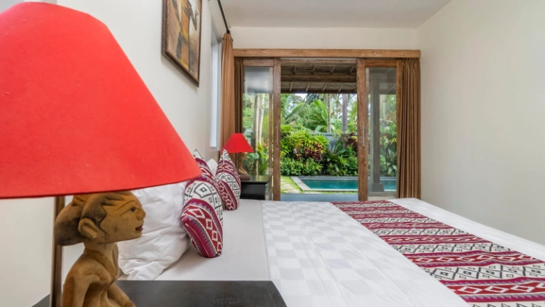 Newly Renovated 3BR Villa in Ubud — Pool & Garden Oasis, 3-bed villa for rent in Ubud – photo 13 of 15