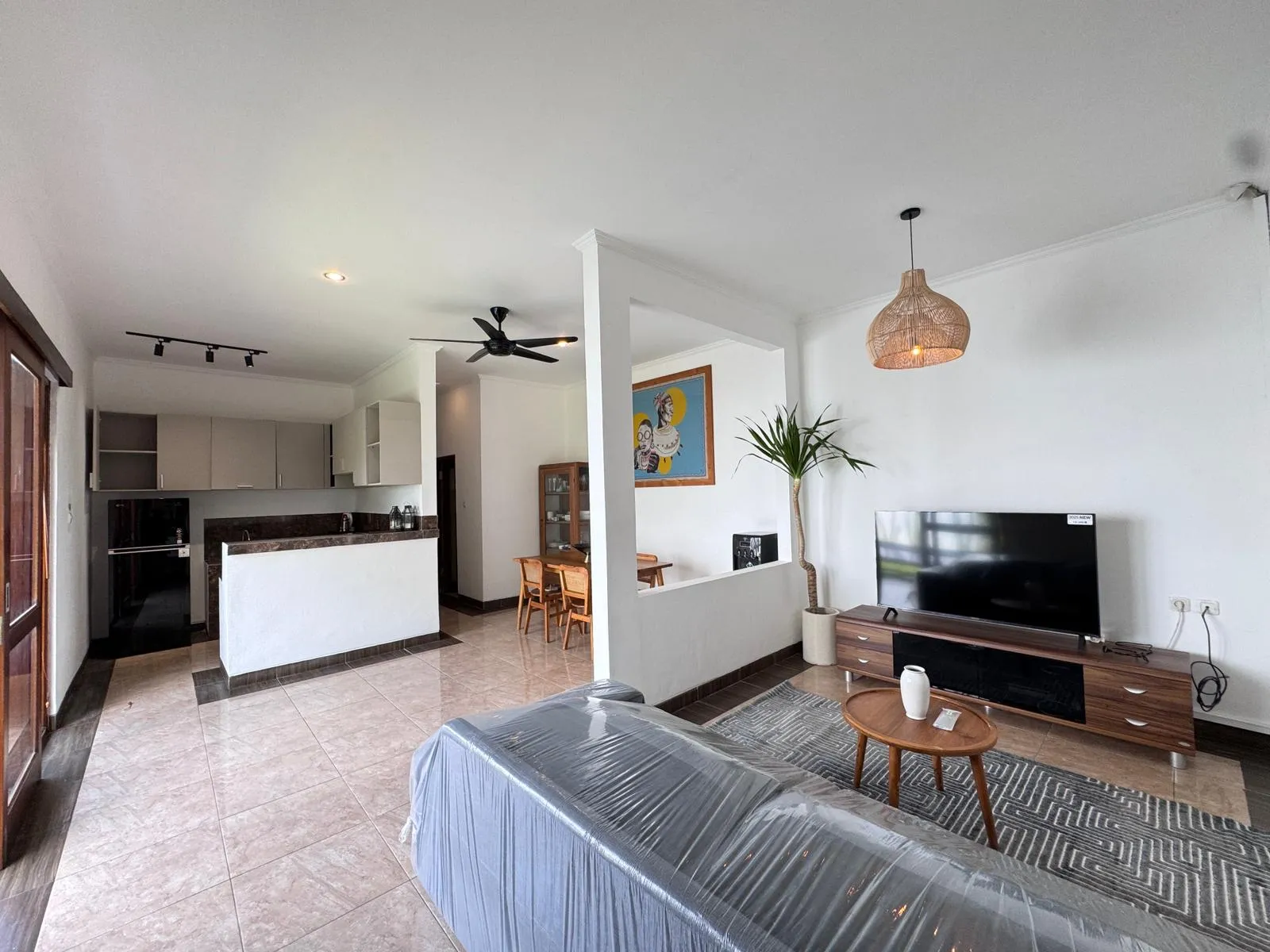 2-bedrooms Villa in Berawa for Yearly Rent, 2-bed villa for rent in Canggu – photo 5 of 15