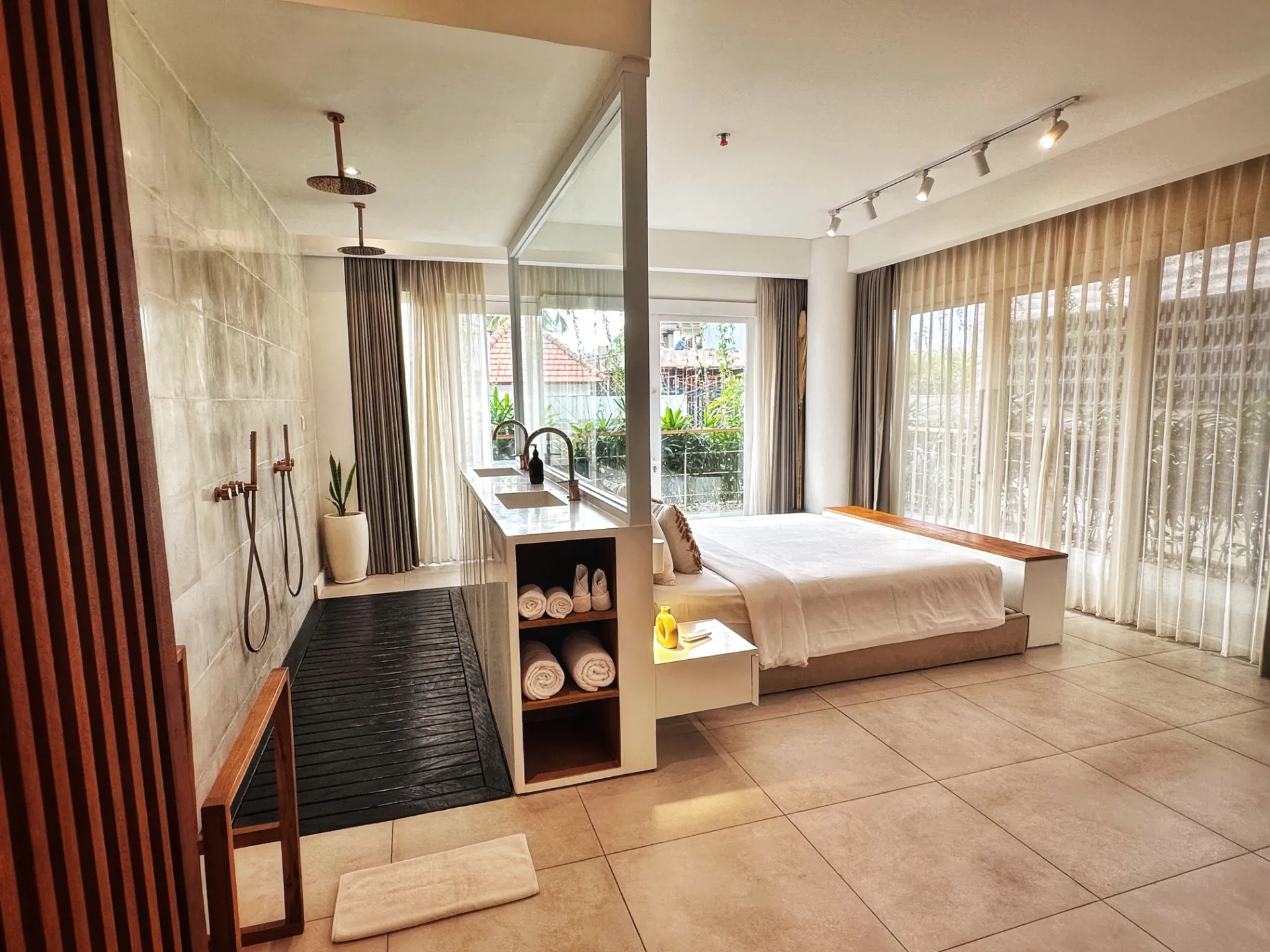 Long-Term Rental | Modern 1BR Unit at The Cruise, 1-bed villa for rent in Canggu – photo 13 of 15