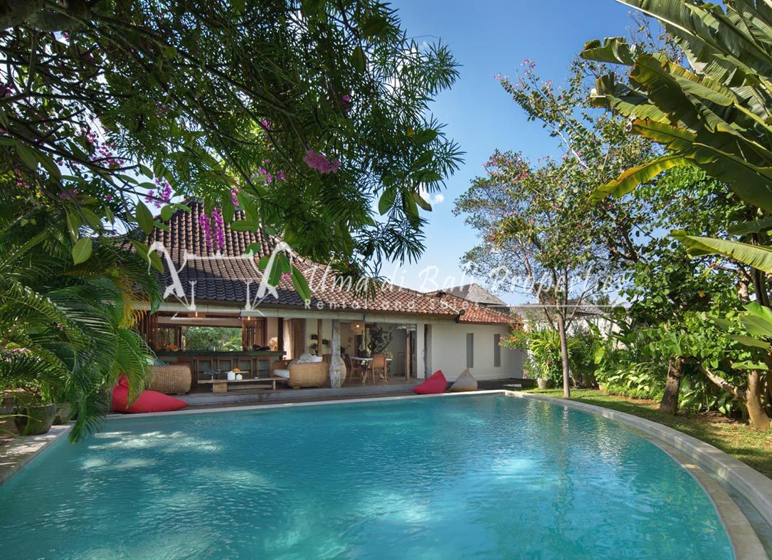 4BR Villa Joglo for Rent at Umalas, 4-bed villa for rent in Canggu – photo 10 of 15