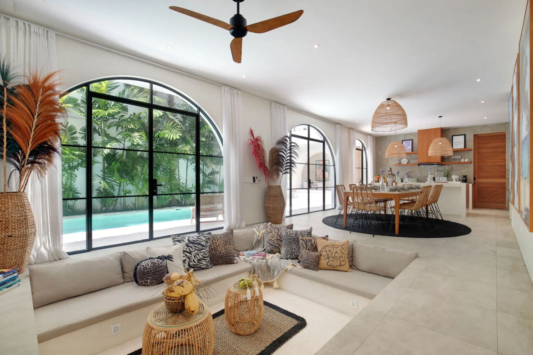6BR Luxury Border Seminyak & Canggu Umalas 1 Near NOOK, 6-bed villa for rent in Seminyak – photo 3 of 15