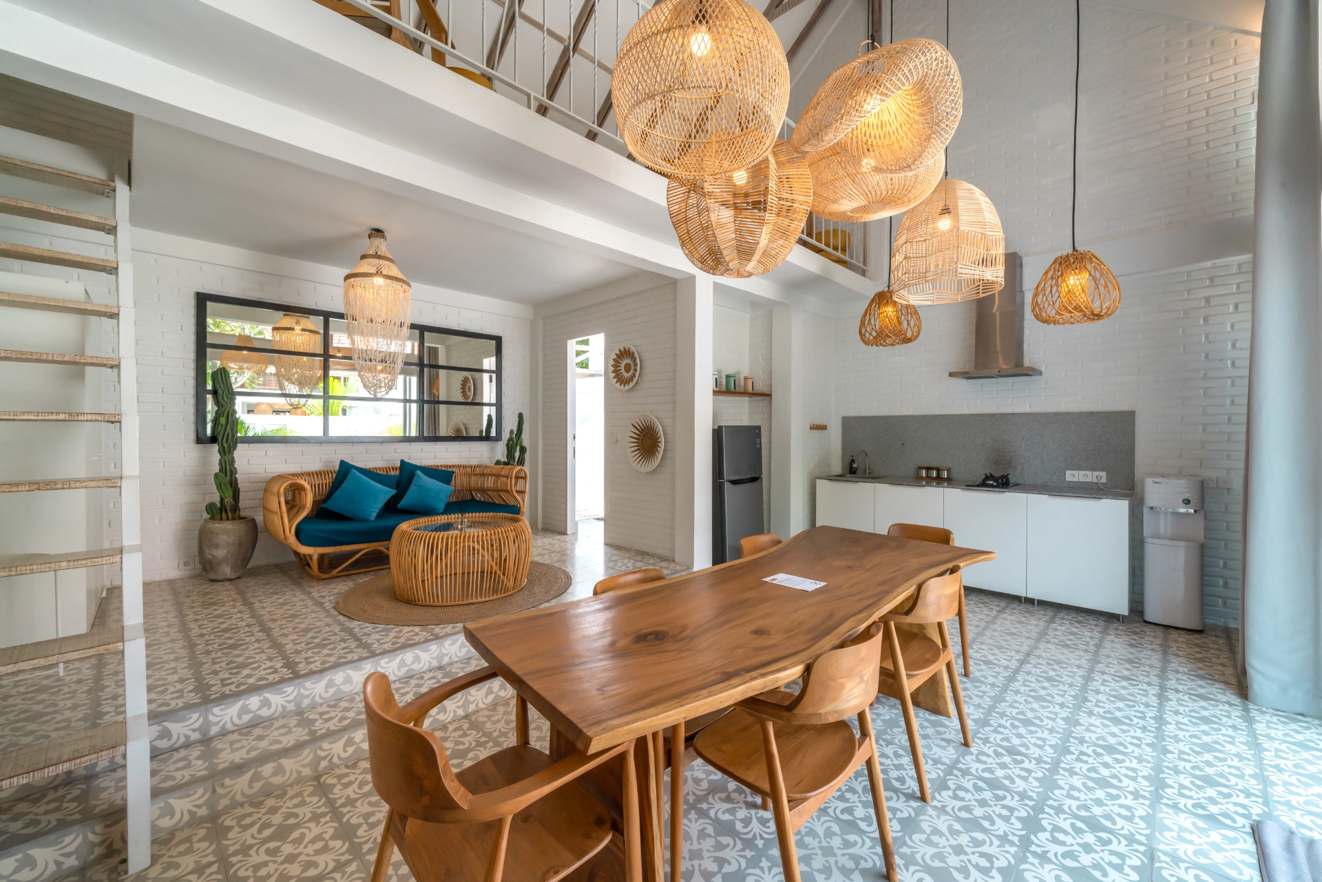 White Loft Canggu: 1BR Central Oasis in Canggu, 1-bed villa for rent in Canggu – photo 10 of 15