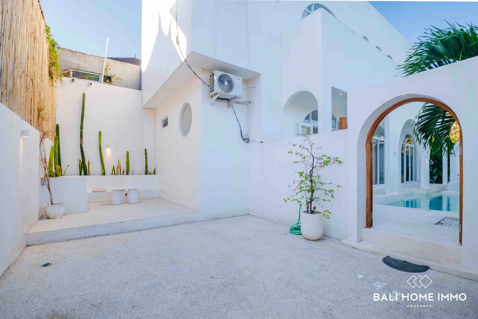 Beautiful 3 Bedrooms Villa for Sale and Rent in Ungasan, 3-bed villa for rent in Uluwatu – photo 8 of 8