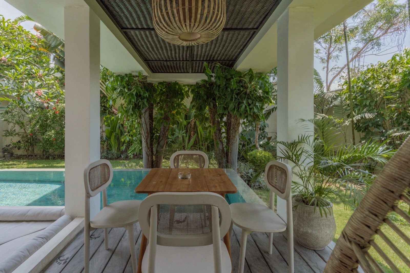4 Bedroom Villa for Yearly Rent in Berawa, 4-bed villa for rent in Canggu – photo 11 of 12