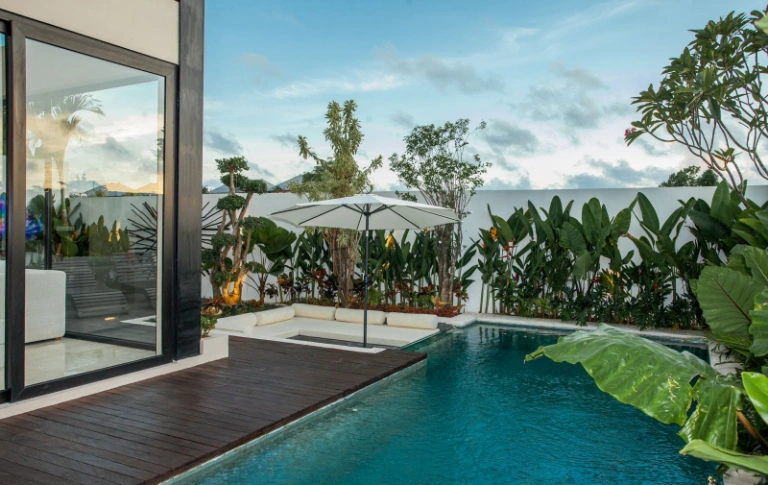 4BR Villa with Rooftop Pool and Expansive View in Pantai Lima, Pererenan, 4-bed villa for rent in Pererenan – photo 3 of 8