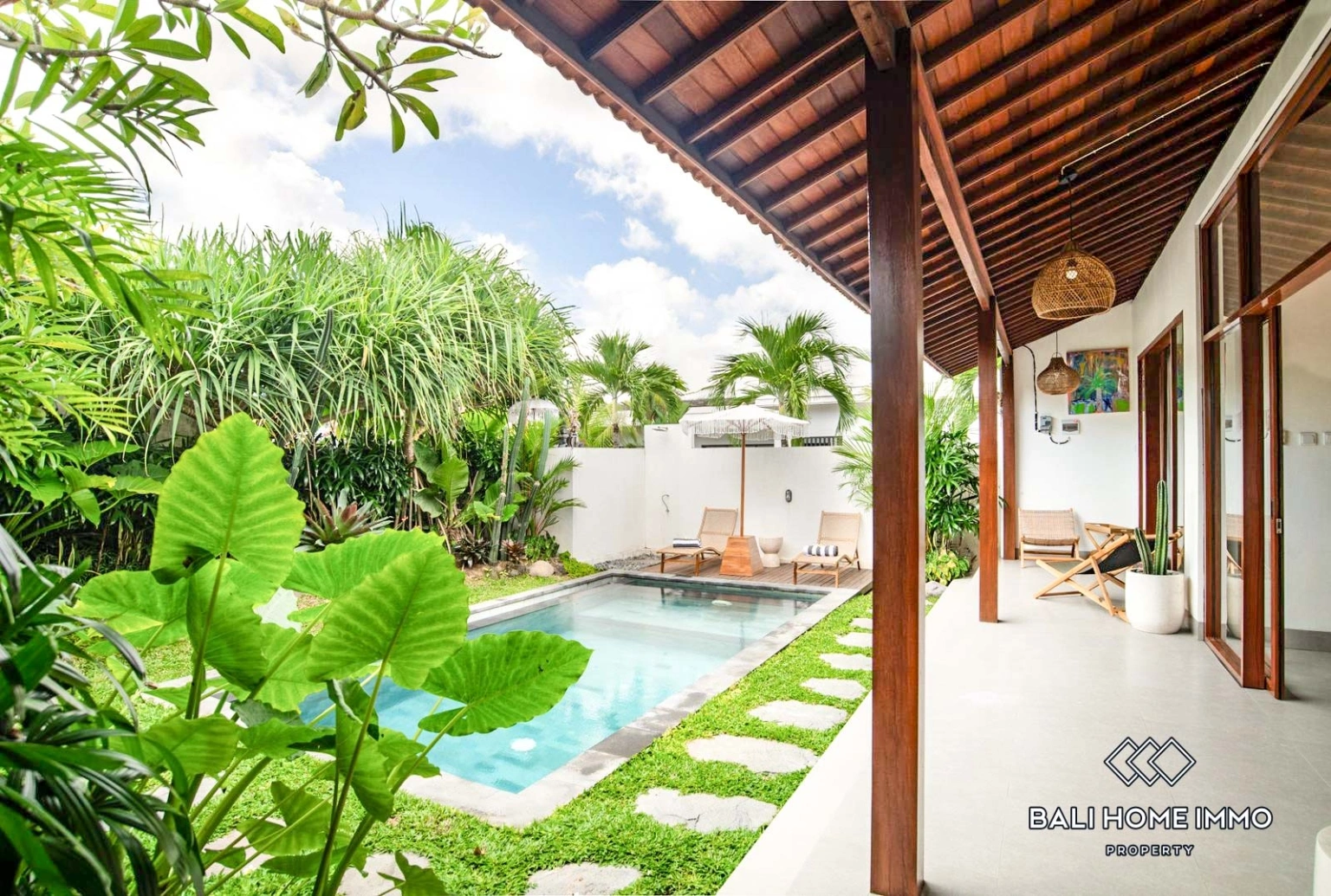 2 Bedroom Villa for Rent in Seseh Residential Side, 2-bed villa for rent in Seseh – photo 5 of 10