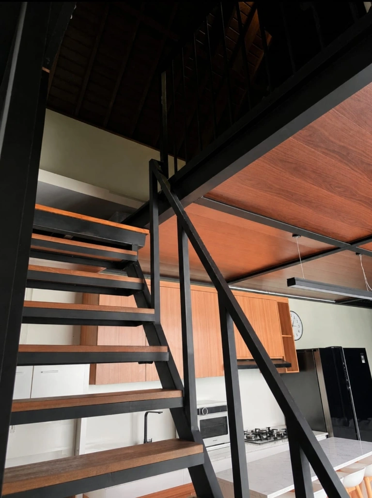 Modern 2 Bedroom Villa with Mezzanine Office | Prime Umalas Living, 2-bed villa for rent in Canggu – photo 11 of 15