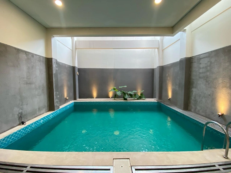 3BR Villa with Rice Field & Sea Views + Rooftop Jacuzzi in Seseh, 3-bed villa for rent in Seseh – photo 10 of 15