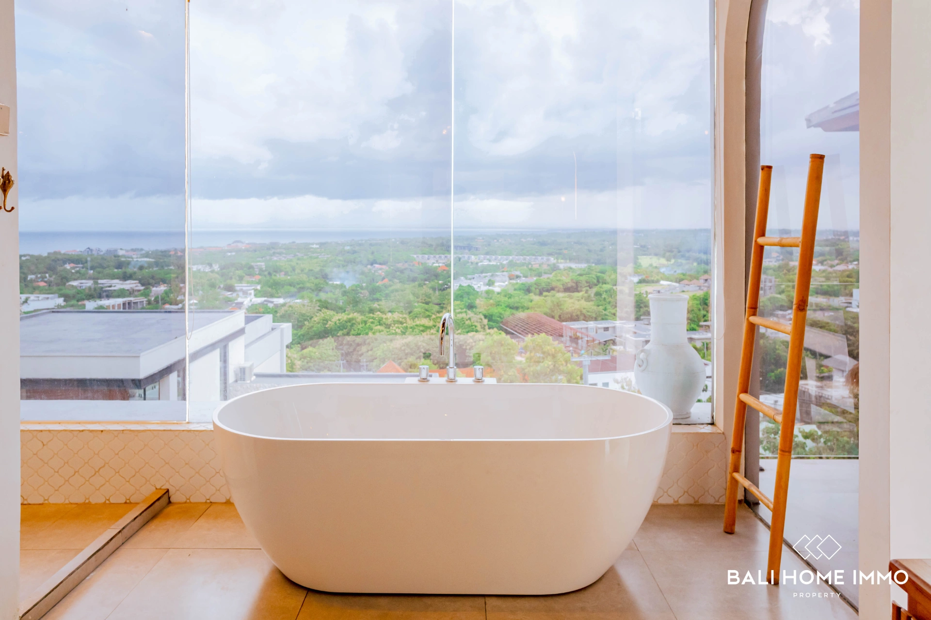 2 Bedroom Cliffside Villa with Ocean View for Monthly Rental in Bingin, 2-bed villa for rent in Uluwatu – photo 13 of 14